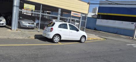 NISSAN March 1.6 16V 4P S FLEX, Foto 6