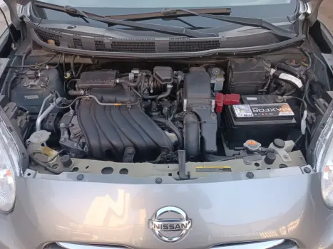 NISSAN March 1.6 16V 4P S FLEX, Foto 13