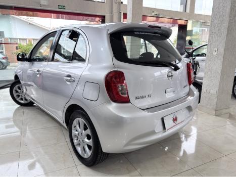NISSAN March 1.6 16V 4P SV FLEX, Foto 4