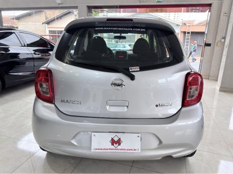 NISSAN March 1.6 16V 4P SV FLEX, Foto 5