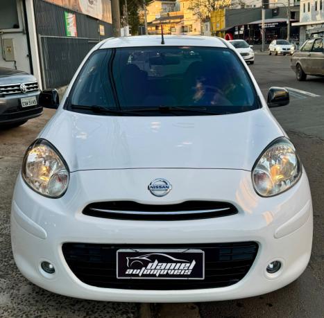 NISSAN March 1.6 16V 4P SV FLEX, Foto 2