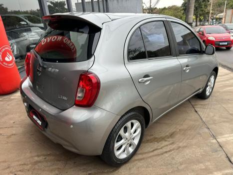 NISSAN March 1.6 16V 4P SV FLEX, Foto 4