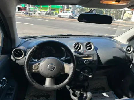 NISSAN March 1.6 16V 4P SR FLEX, Foto 7