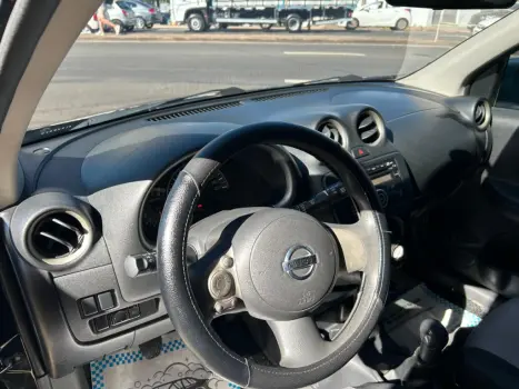 NISSAN March 1.6 16V 4P SR FLEX, Foto 8