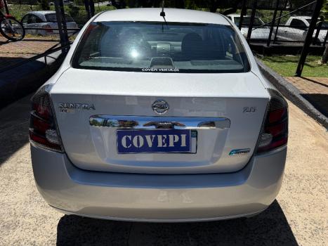 NISSAN Sentra 2.0 16V 4P FLEX, Foto 4