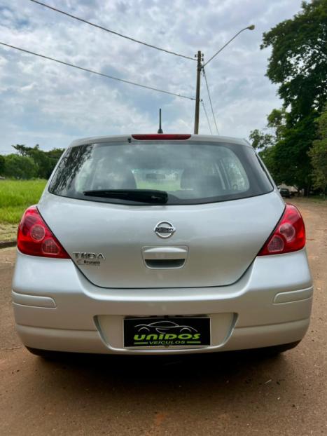 NISSAN Tiida Hatch 1.8 16V 4P S AUTOM�TICO, Foto 5