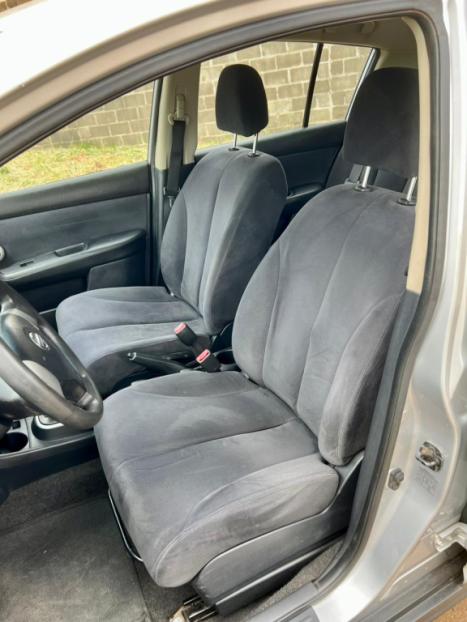 NISSAN Tiida Hatch 1.8 16V 4P S AUTOM�TICO, Foto 8