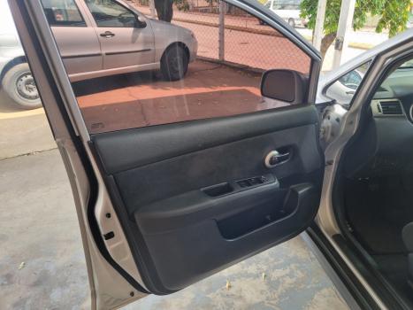 NISSAN Tiida Sedan 1.8 16V 4P FLEX, Foto 8