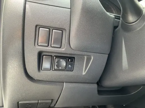 NISSAN Versa Sedan 1.6 16V 4P FLEX SV, Foto 12