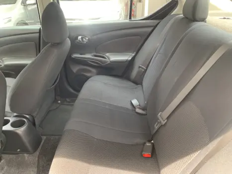 NISSAN Versa Sedan 1.6 16V 4P FLEX SV, Foto 15