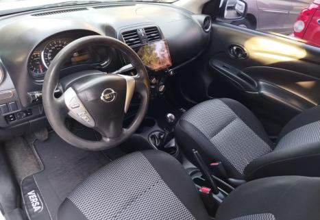 NISSAN Versa Sedan 1.0 4P FLEX, Foto 6