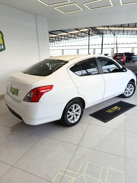 NISSAN Versa Sedan 1.0 4P FLEX, Foto 9