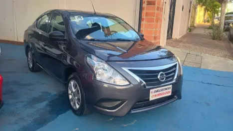 NISSAN Versa Sedan 1.6 16V 4P FLEXSTART V-DRIVE, Foto 2