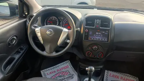 NISSAN Versa Sedan 1.6 16V 4P FLEXSTART V-DRIVE, Foto 14