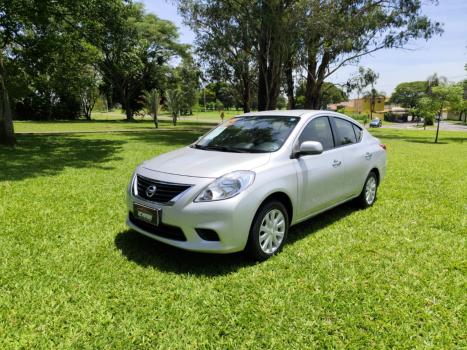 NISSAN Versa Sedan 1.6 16V 4P FLEX SV, Foto 4