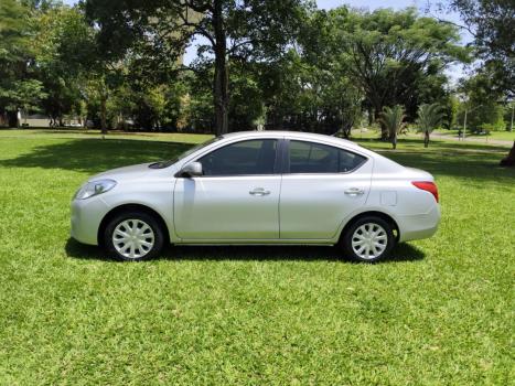 NISSAN Versa Sedan 1.6 16V 4P FLEX SV, Foto 5