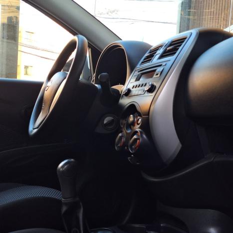 NISSAN Versa Sedan 1.0 4P FLEX S, Foto 10