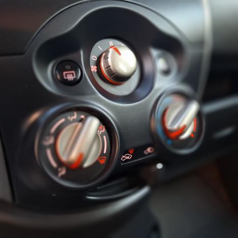 NISSAN Versa Sedan 1.0 4P FLEX S, Foto 13