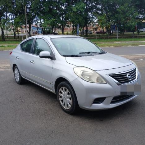 NISSAN Versa Sedan 1.6 16V 4P FLEX SV, Foto 1
