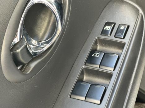 NISSAN Versa Sedan 1.6 16V 4P UNIQUE FLEX XTRONIC AUTOM�TICO CVT, Foto 9