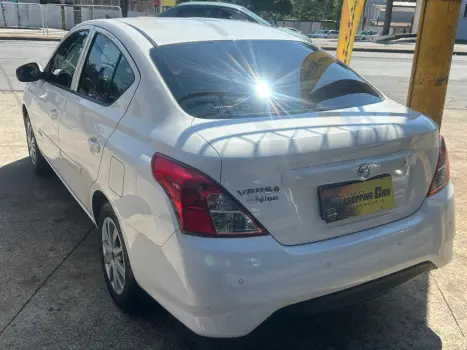 NISSAN Versa Sedan 1.0 4P FLEX, Foto 2