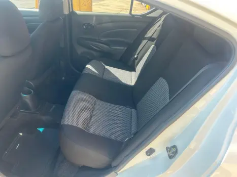 NISSAN Versa Sedan 1.0 4P FLEX, Foto 9