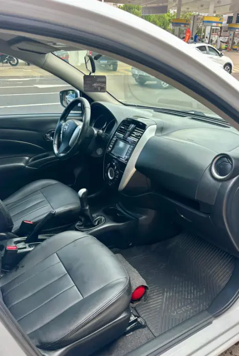 NISSAN Versa Sedan 1.6 16V 4P UNIQUE FLEX, Foto 7