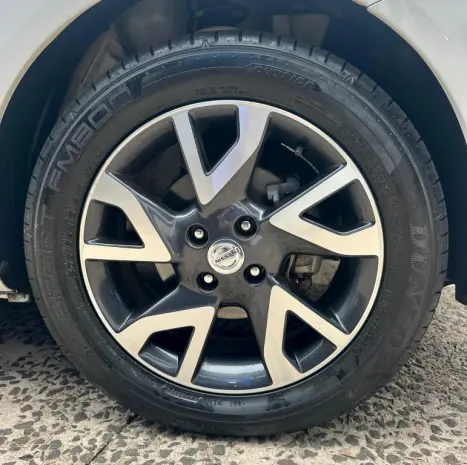 NISSAN Versa Sedan 1.6 16V 4P UNIQUE FLEX, Foto 12