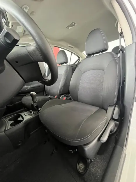 NISSAN Versa Sedan 1.6 16V 4P FLEX SL, Foto 17