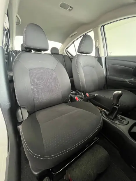 NISSAN Versa Sedan 1.6 16V 4P FLEX SL, Foto 19