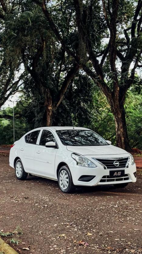 NISSAN Versa Sedan 1.0 12V 4P FLEX V-DRIVE, Foto 4