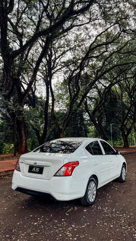 NISSAN Versa Sedan 1.0 12V 4P FLEX V-DRIVE, Foto 16