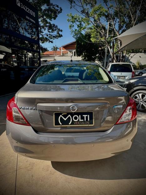 NISSAN Versa Sedan 1.6 16V 4P FLEX SL, Foto 4