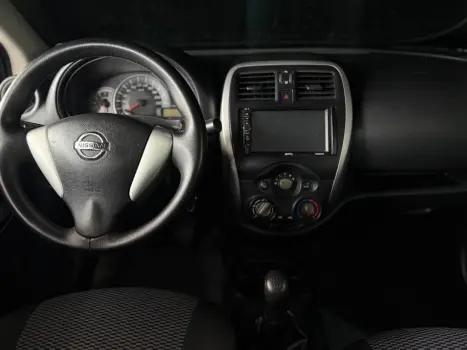 NISSAN Versa Sedan 1.0 4P FLEX, Foto 6
