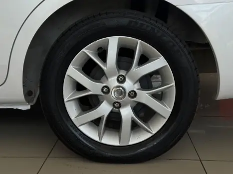 NISSAN Versa Sedan 1.6 16V 4P FLEX SL, Foto 13