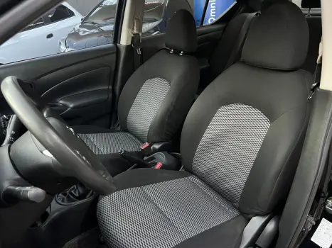 NISSAN Versa Sedan 1.0 4P FLEX, Foto 8