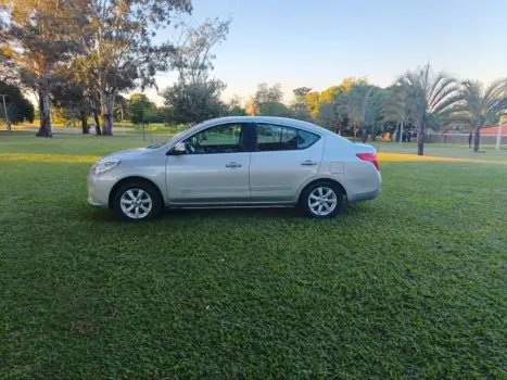 NISSAN Versa Sedan 1.6 16V 4P FLEX SL, Foto 6