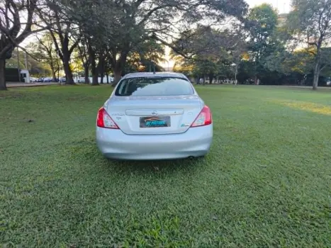 NISSAN Versa Sedan 1.6 16V 4P FLEX SL, Foto 8