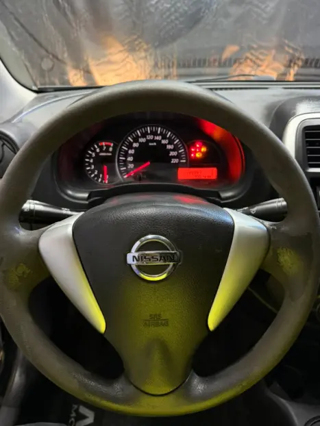 NISSAN Versa Sedan 1.0 4P FLEX S, Foto 11