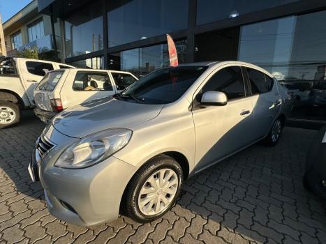 NISSAN Versa Sedan 1.6 16V 4P FLEX SV, Foto 2