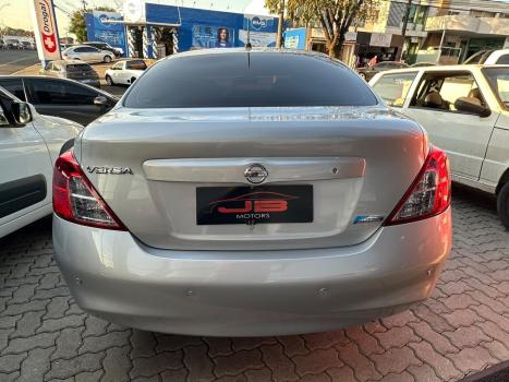 NISSAN Versa Sedan 1.6 16V 4P FLEX SV, Foto 4