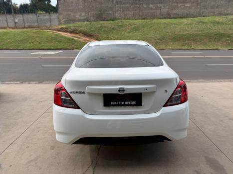 NISSAN Versa Sedan 1.0 4P FLEX S, Foto 4