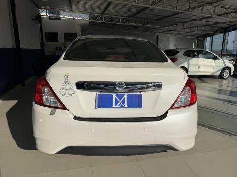 NISSAN Versa Sedan 1.6 16V 4P FLEXSTART V-DRIVE, Foto 4