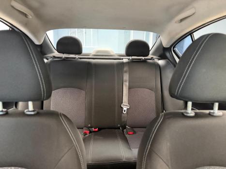 NISSAN Versa Sedan 1.6 16V 4P FLEX SV, Foto 15