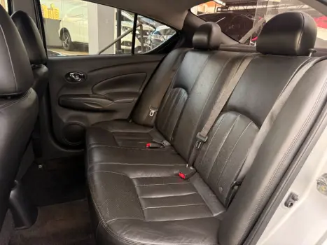 NISSAN Versa Sedan 1.6 16V 4P UNIQUE FLEX, Foto 13