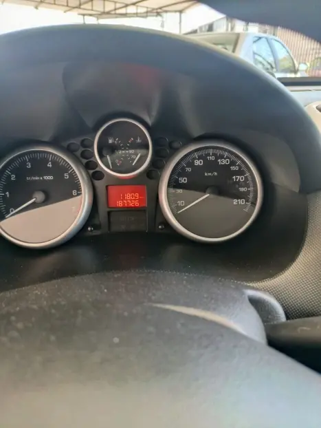 PEUGEOT 207 Hatch 1.4 XR FLEX, Foto 4