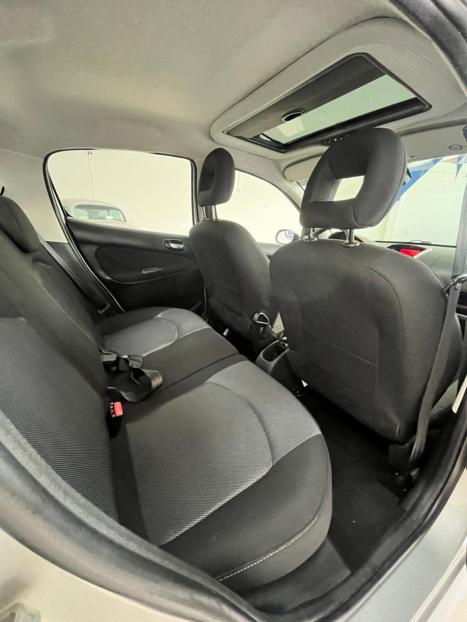 PEUGEOT 207 Hatch 1.6 16V 4P QUIKSILVER FLEX, Foto 11