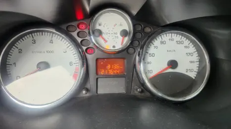 PEUGEOT 207 Hatch 1.4 4P XR FLEX, Foto 2