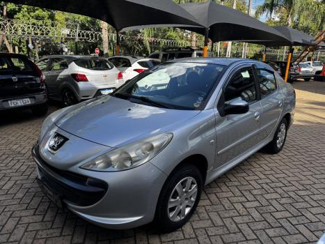PEUGEOT 207 Sedan 1.4 4P PASSION XR FLEX, Foto 2