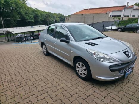 PEUGEOT 207 Sedan 1.4 4P PASSION XR FLEX, Foto 2